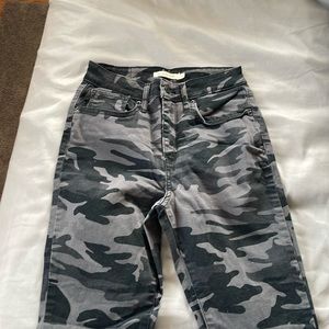 Levi’s 721 High Rise Skinny Size:27